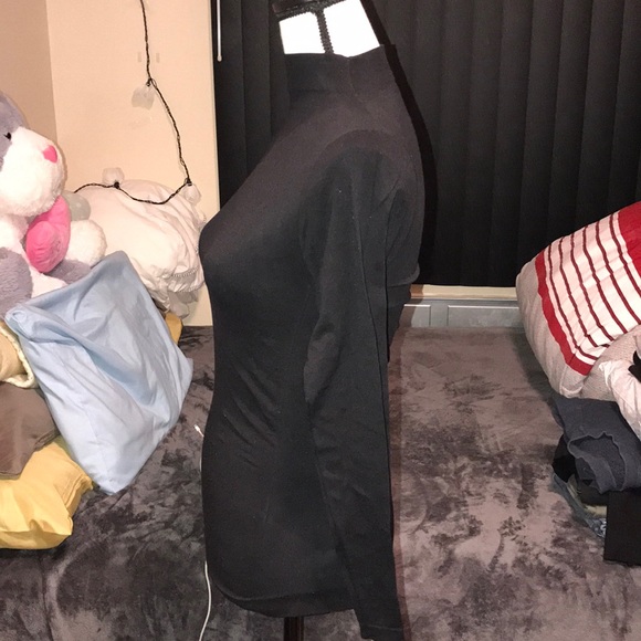 Black Long Sleeve Women's compression Top - Picture 2 of 5